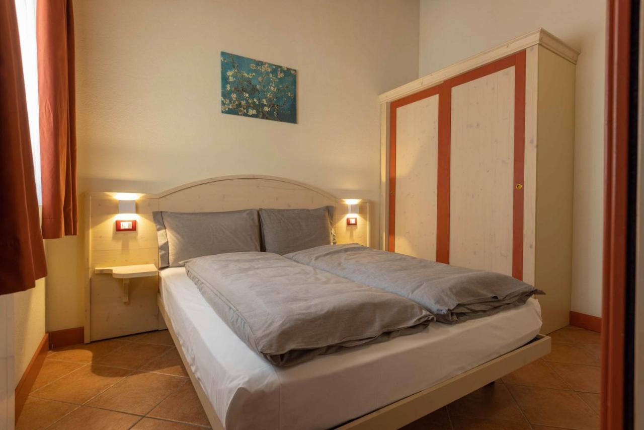 Residence Adamello Resort ปอนเตดีเลโญ ภายนอก รูปภาพ