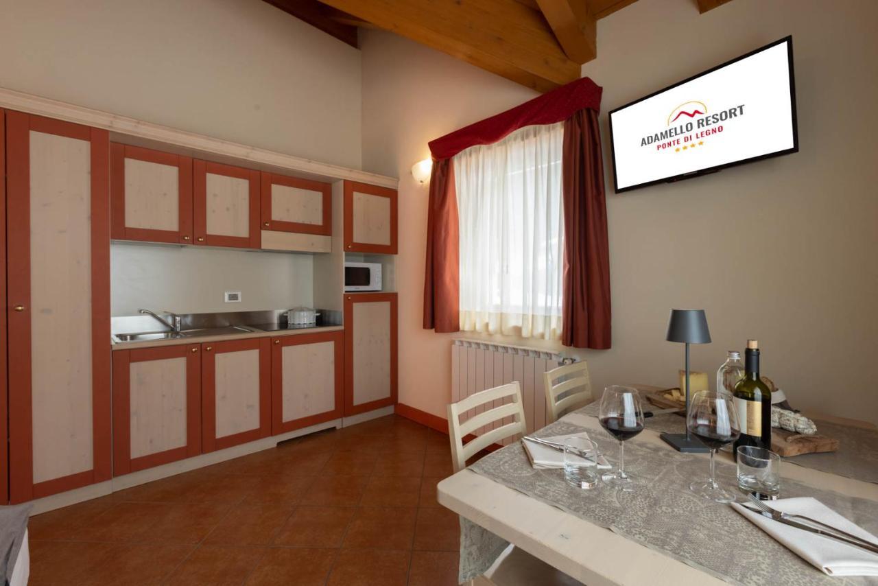 Residence Adamello Resort ปอนเตดีเลโญ ภายนอก รูปภาพ